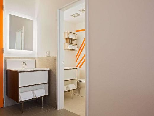 Howard Johnson by Wyndham Toms River