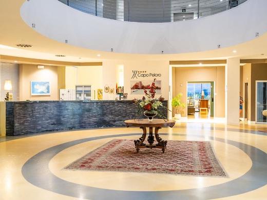 Capo Peloro Resort