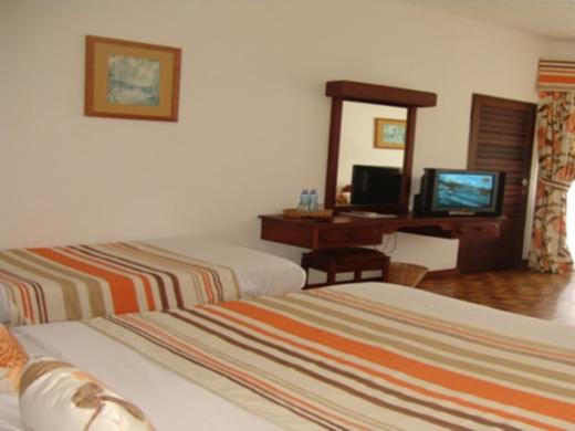 Travellers Beach Hotel & Club