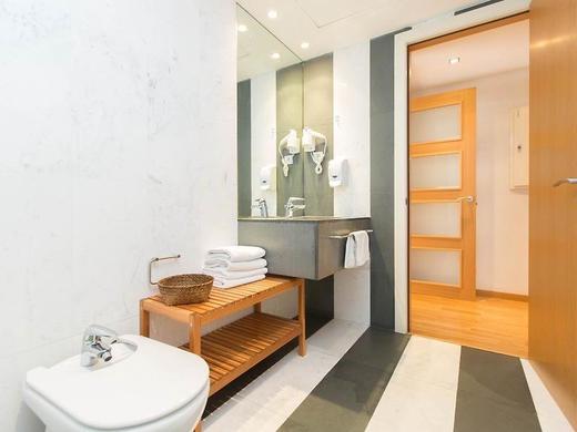 AinB Sagrada Familia Apartments