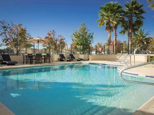 Hampton Inn and Suites Suisun City Waterfront