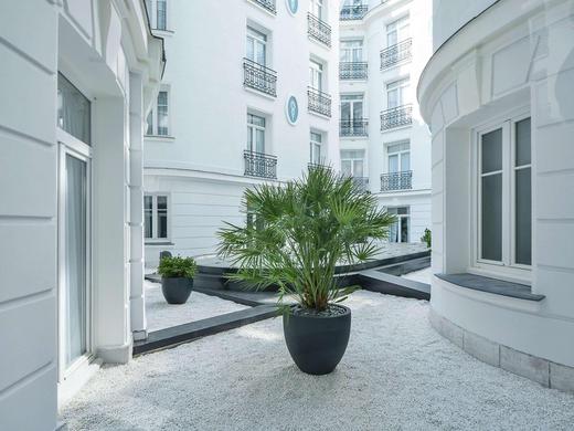 Maison Astor Paris, Curio Collection by Hilton