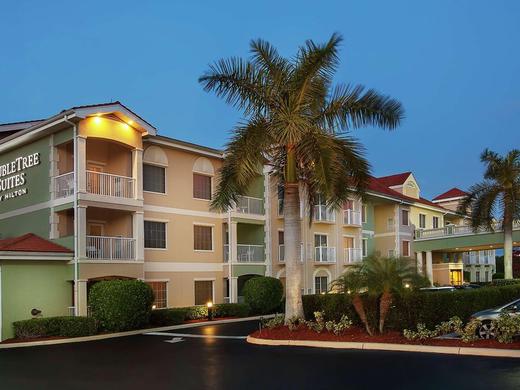 DoubleTree Suites by Hilton Hotel Naples