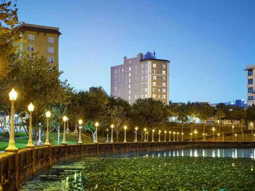 The Terrace Hotel Lakeland, Tapestry Collection by Hilton