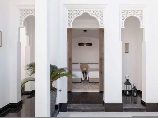 Al Areen Palace & Spa