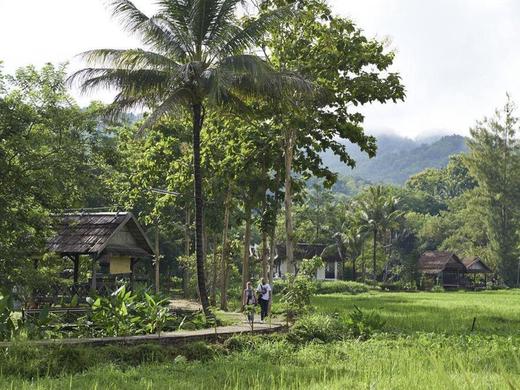 Santi Resort and Spa