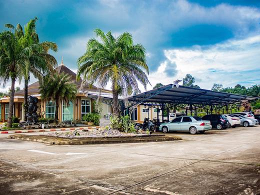 Saline Hot Spring Resort