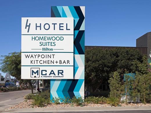 H Hotel Los Angeles, Curio Collection by Hilton