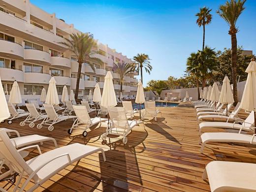 Palmanova Beach Apartments by TRH