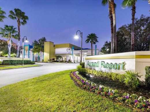 Avanti International Resort