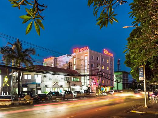Ibis Vientiane Nam Phu