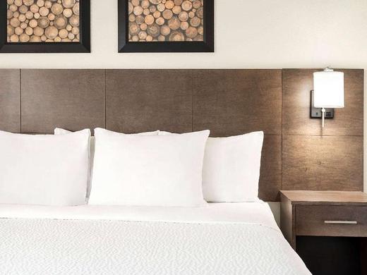 Days Inn & Suites by Wyndham Bozeman