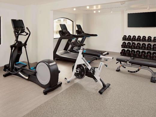 DoubleTree by Hilton Hotel Santa Ana - Orange County Airport