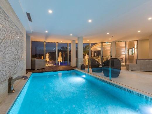 Caneiros Luxury House & Suites