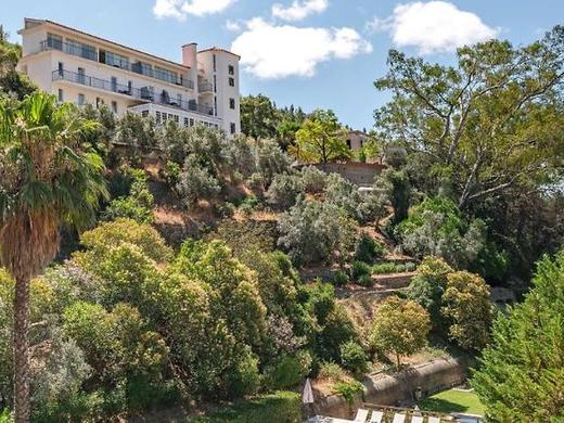 Pure Monchique Hotel