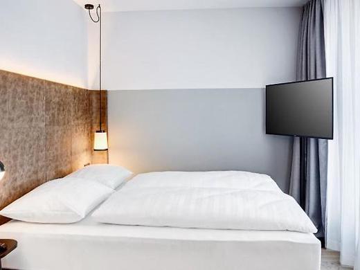 STAGE 12 - Hotel by Penz