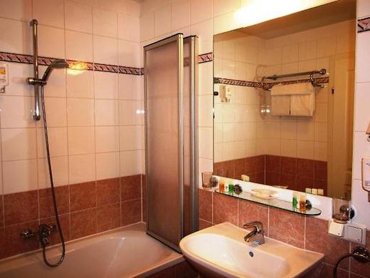 Suite Hotel 900 m zur Oper