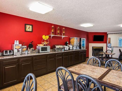 Ramada by Wyndham Sioux Falls