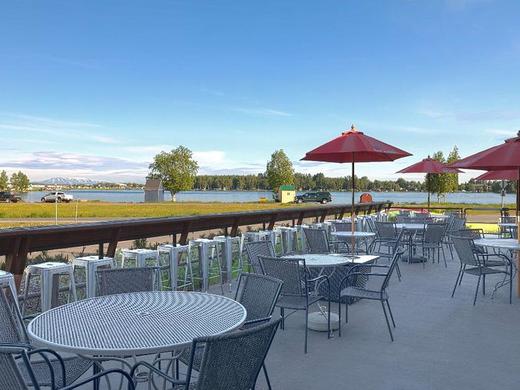 COAST INN AT LAKE HOOD