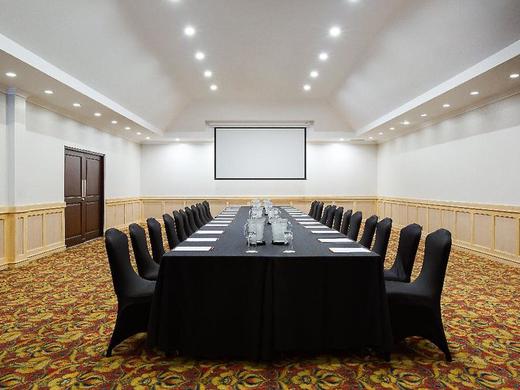 Crowne Plaza San Jose Corobici Conf. Center