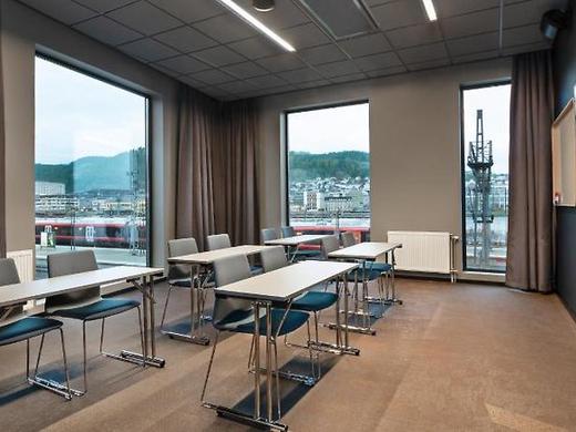 Quality Hotel River Station