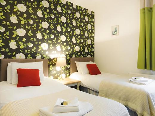 OYO Lonsdale Guest House