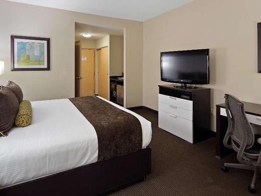 Best Western Premier Miami International Airport Hotel & Suites