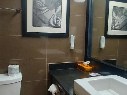 Best Western Plus Village Park Inn