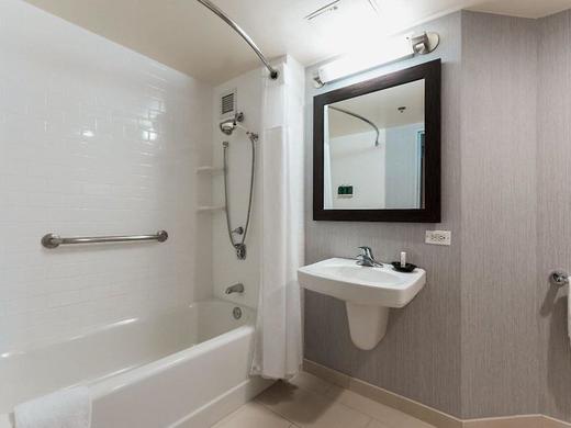 Courtyard by Marriott Los Angeles LAX/Century Boulevard