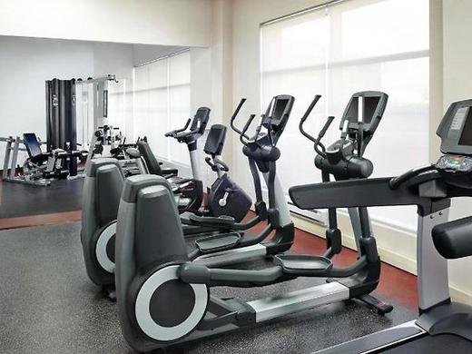 Four Points by Sheraton Calgary Airport