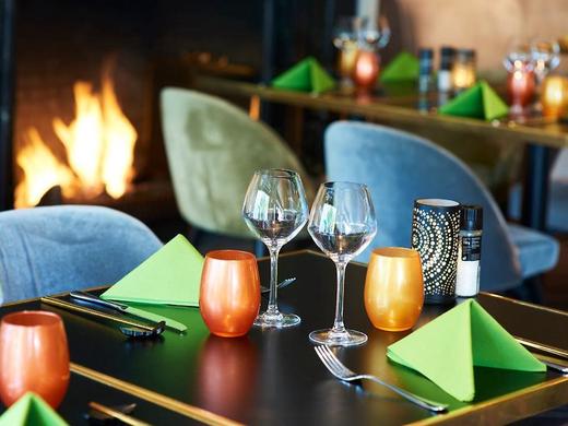 Warwick Barsey Hotel