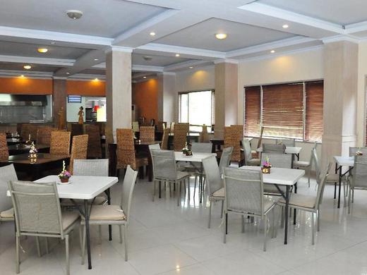 Puri Saron Denpasar Hotel