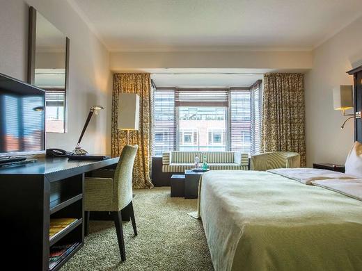 Radisson Blu Senator