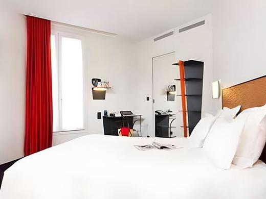 Libertel Canal St Martin