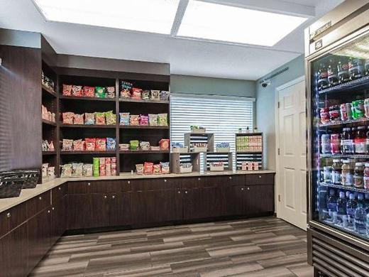 La Quinta Inn by Wyndham Miami Airport North