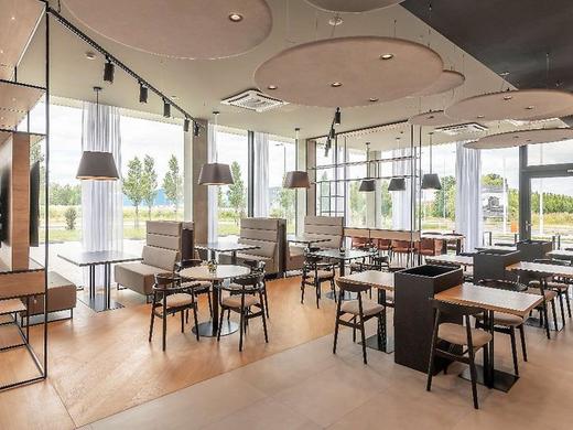 Park Inn by Radisson Vilnius Airport Hotel & Business Centre