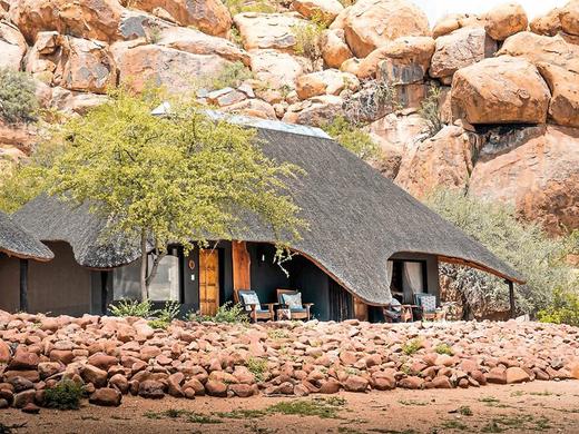 AiAiba The Rock Painting Lodge