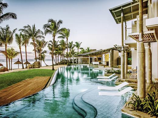 Victoria for 2 Beachcomber Resort & Spa