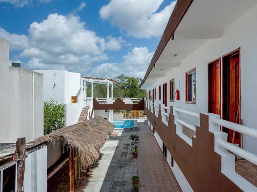 OYO Hotel Palma Real