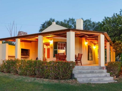 De Denne Guest House