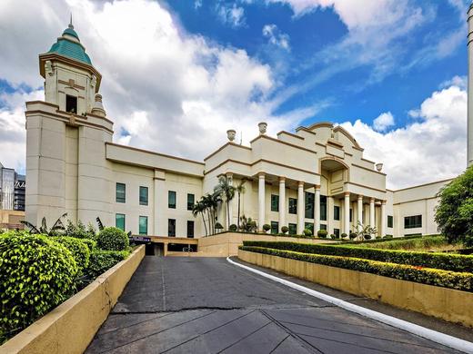 Waterfront Cebu City Hotel & Casino