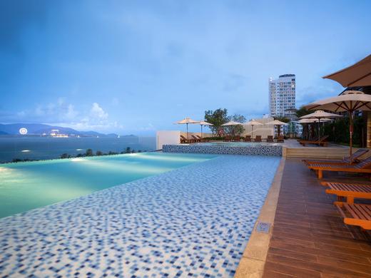 Vinpearl Beachfront Nha Trang