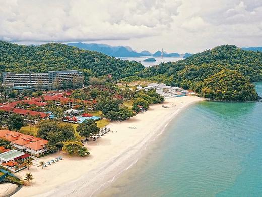 Holiday Villa Beach Resort & Spa