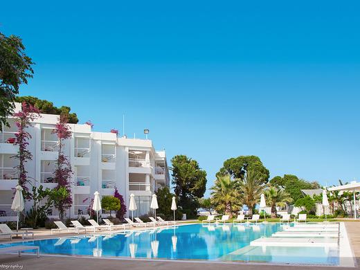 Marathon Beach Resort