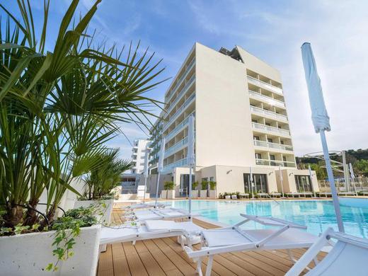 Residence Holiday Club