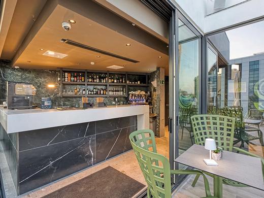 VITA Hotel & Rooftop