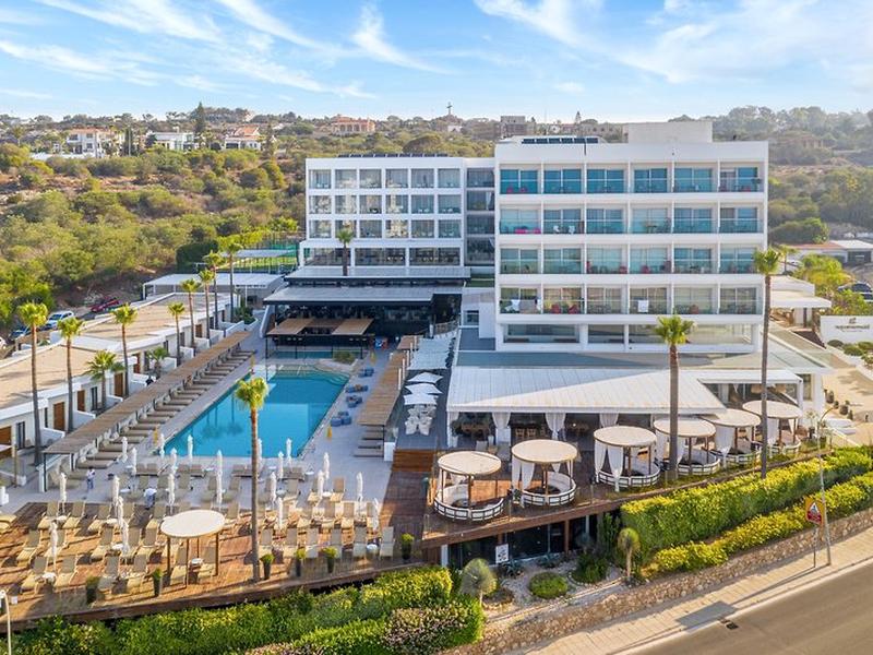 Napa Mermaid Hotel & Suites
