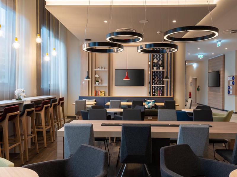 Holiday Inn Express & Suites Potsdam