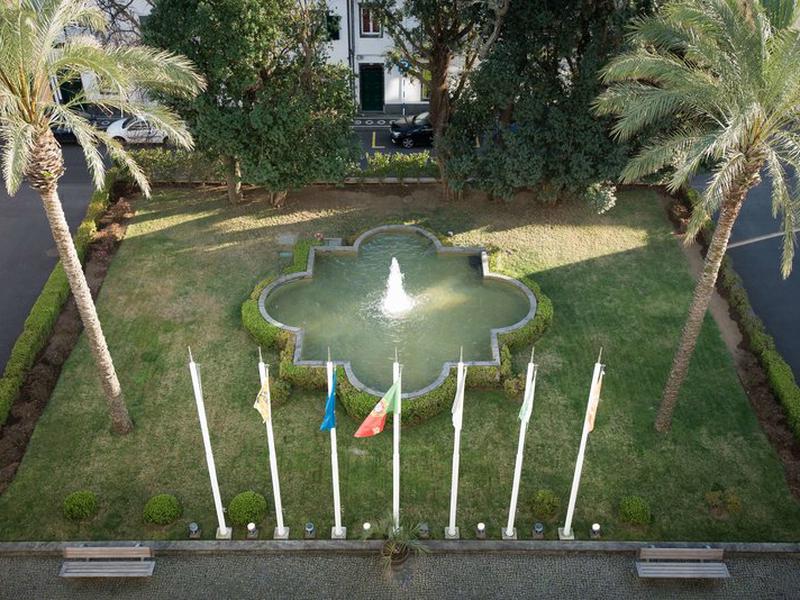 Hotel Azoris Royal Garden