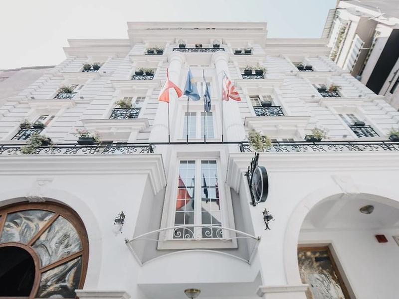 Lot Boutique Hotel